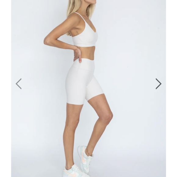 BNWOT Skatie Cece Bike Shorts Vanilla - Picture 3 of 8
